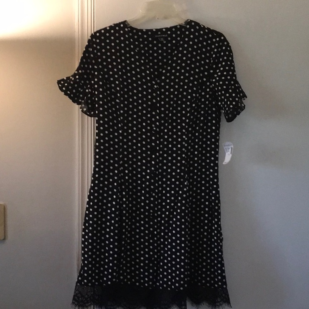 New with tags, medium petite button-down V-neck short sleeve dress